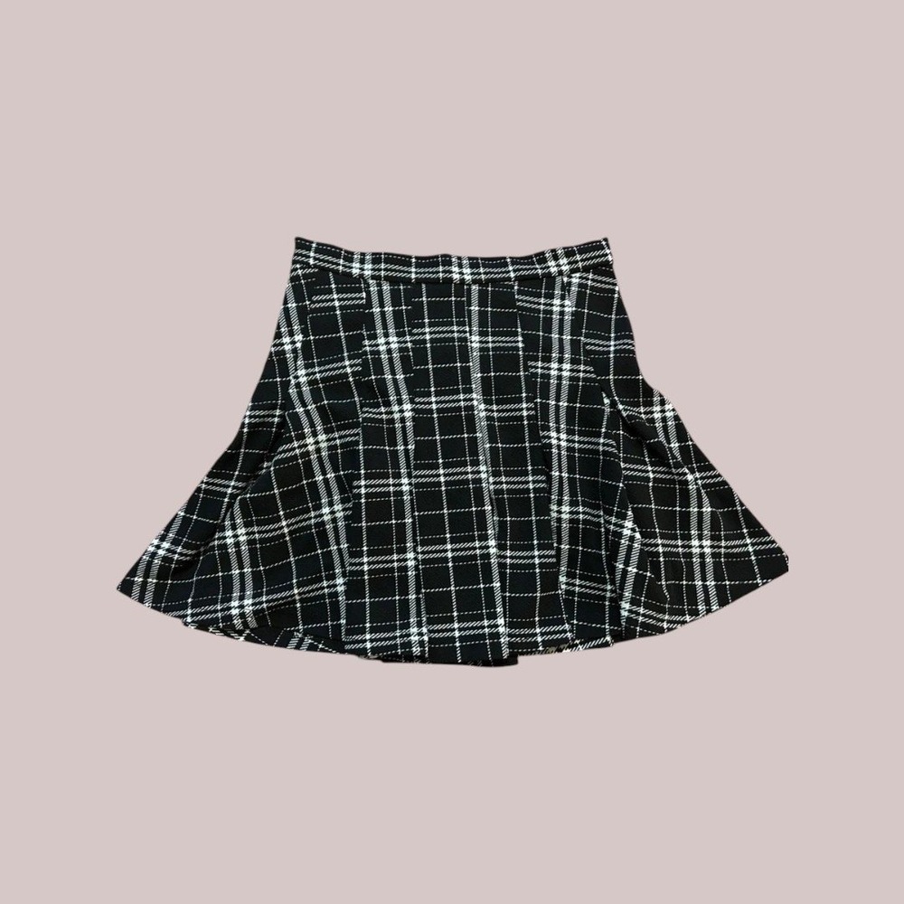 Plaid Pleated Mini Skirt Dark Academia SMALL Preppy Black and White